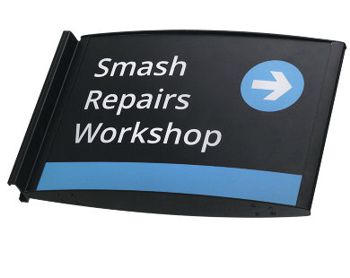 sign with words: smash repairs workshop