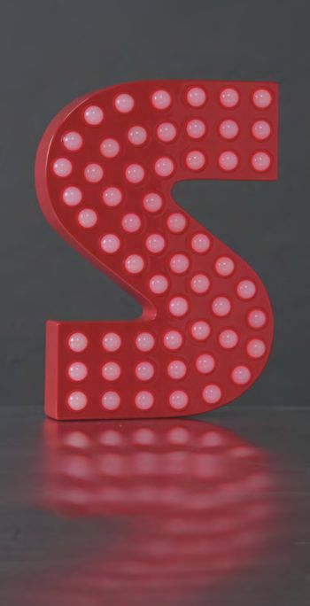 Applelec's Domino LED in the shape of the letter S