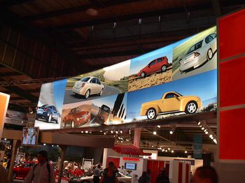 Large lightbox showing an image of cars