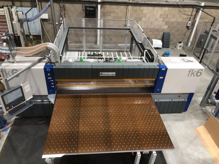 Perspex schelling saw