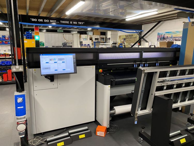 The new HP Latex R1000 Plus printer at Manor Signs