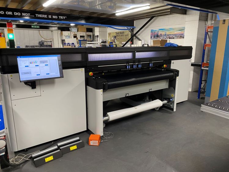 The new HP Latex R1000 Plus printer at Manor Signs