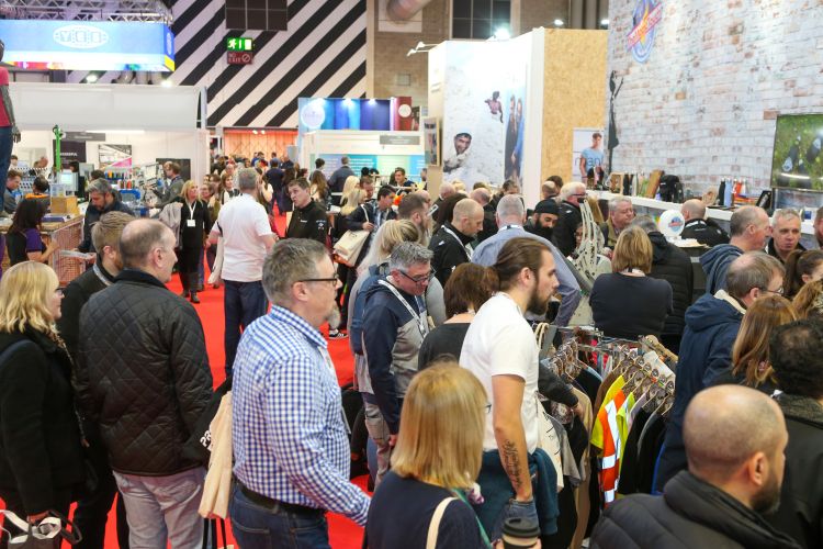 Crowds and Printwear & Promotion Live exhibition