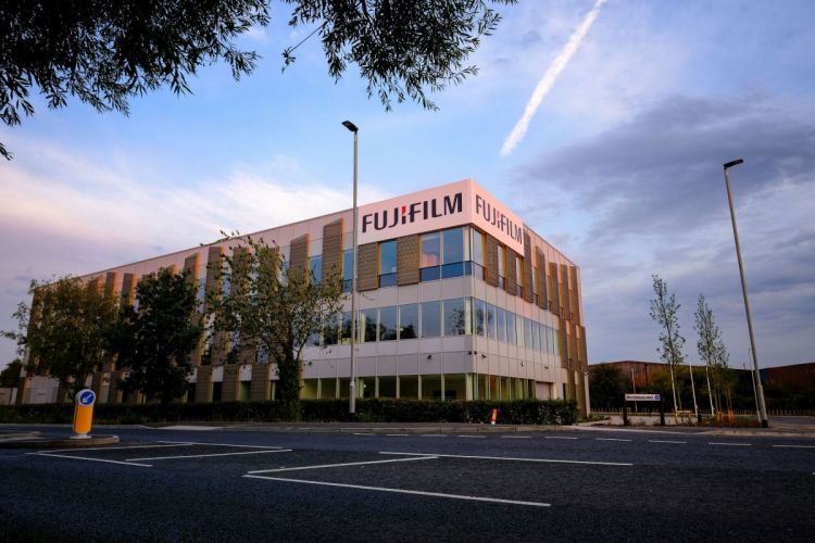 Fujifilm House, the new UK headquarters in Bedford show at a distance